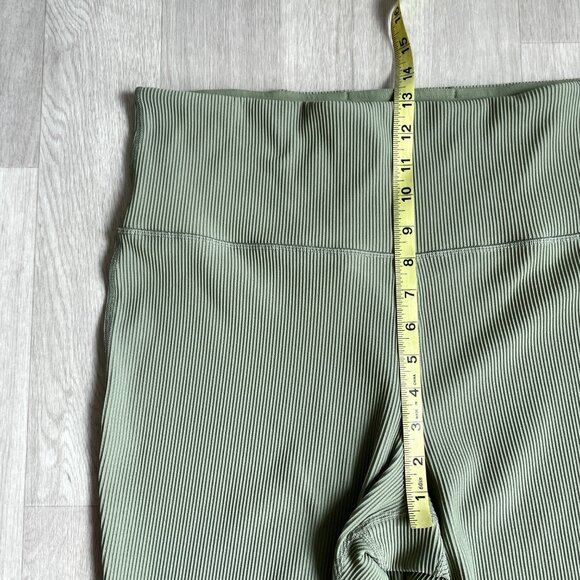 Athleta Elation Rib Crop Flare Leggings Eucalyptus Olive Green Plus Size 2X - Picture 8 of 9